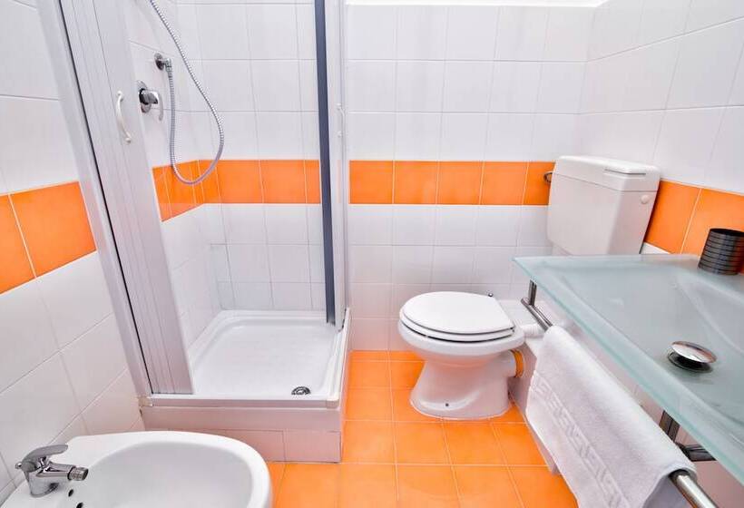 Fotos del hotel Maqueda Central Suites:  18