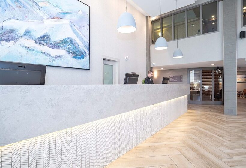 Fotos del hotel Sandman Signature Calgary Airport:  6