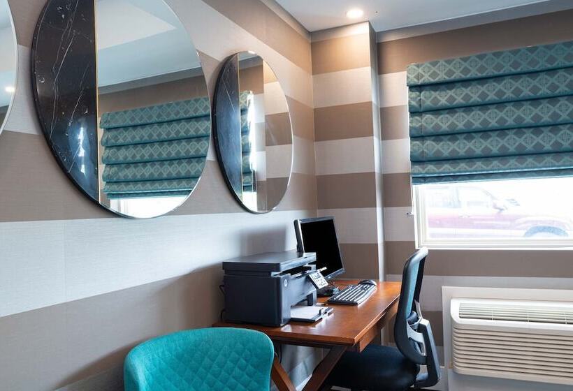 Fotos del hotel Sandman Signature Calgary Airport:  7