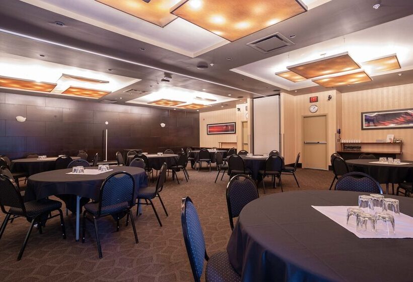 Fotos del hotel Sandman Signature Calgary Airport:  9