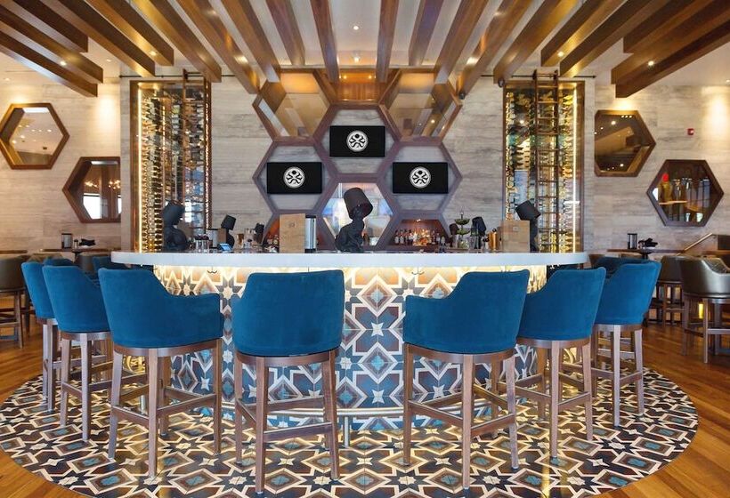 Fotos del hotel Sandman Signature Calgary Airport:  11