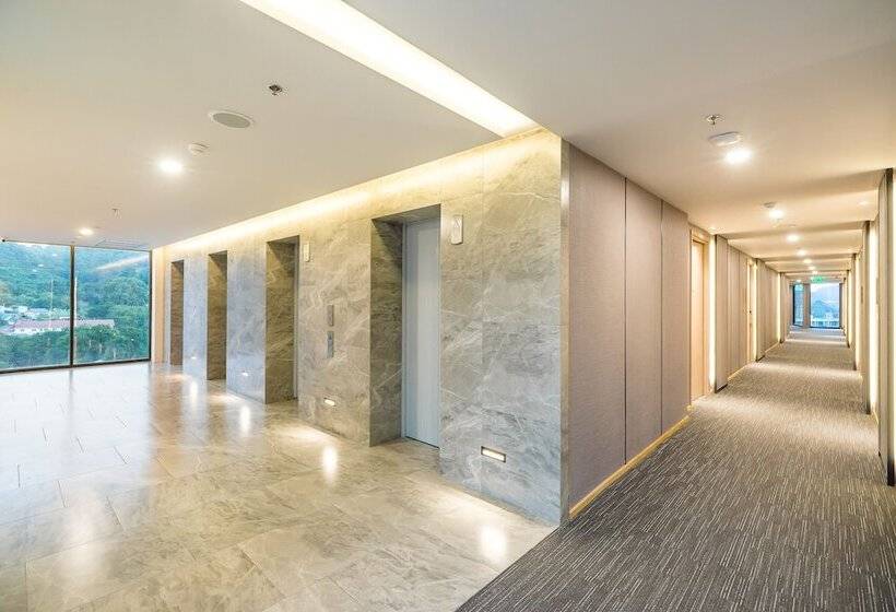 Fotos del hotel Arize  Sri Racha:  12