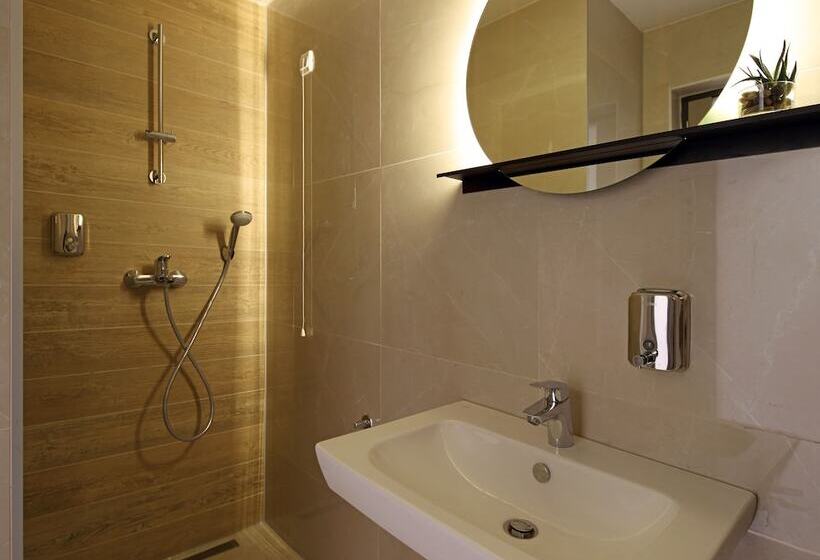 Fotos del hotel Koncept Residence:  20