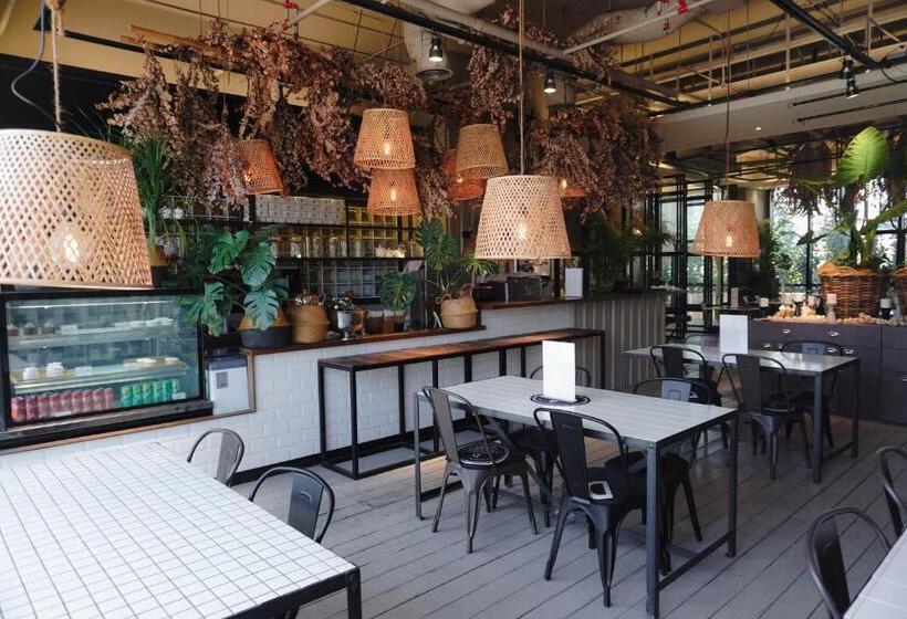 Fotos del hotel M Roof Hotel & Residences:  18