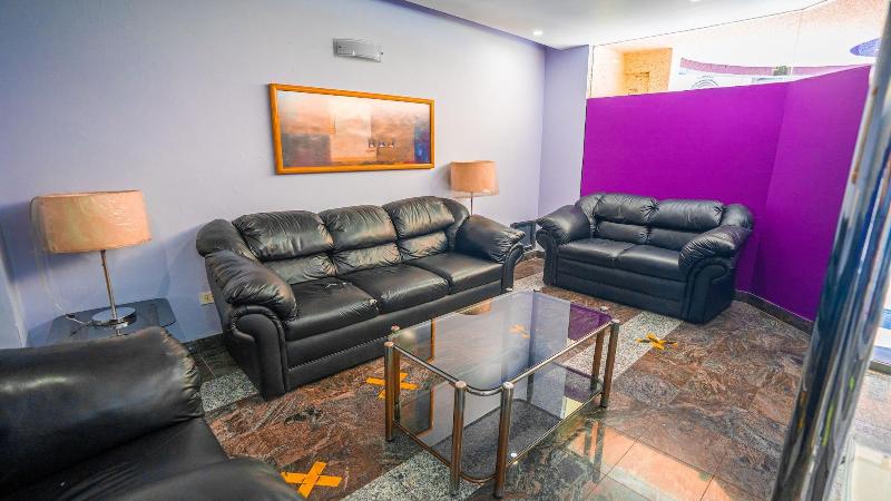 Fotos del hotel Embassy:  4