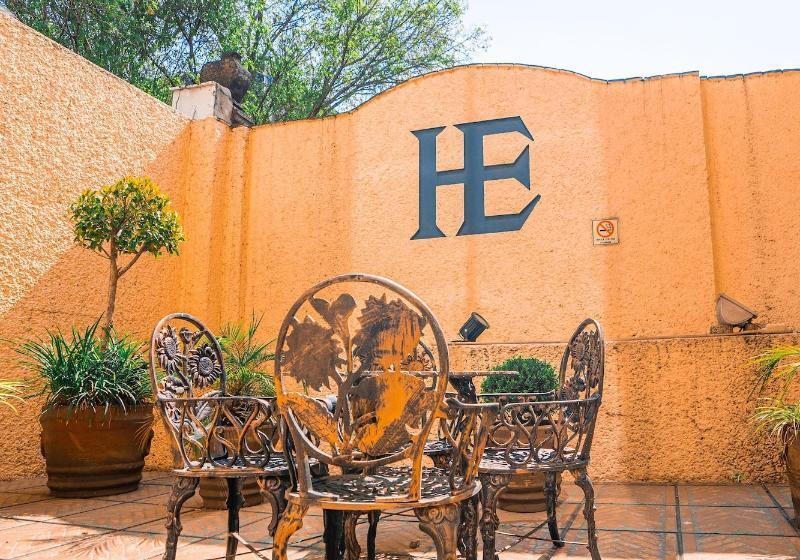 Fotos del hotel Embassy:  10