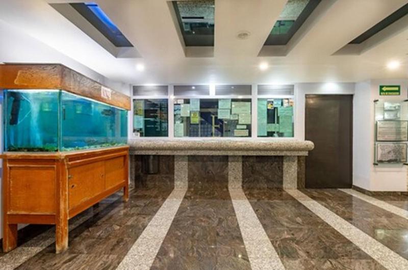 Fotos del hotel Embassy:  12