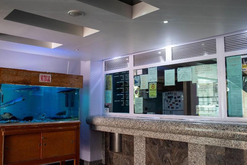 Fotos del hotel Embassy:  15