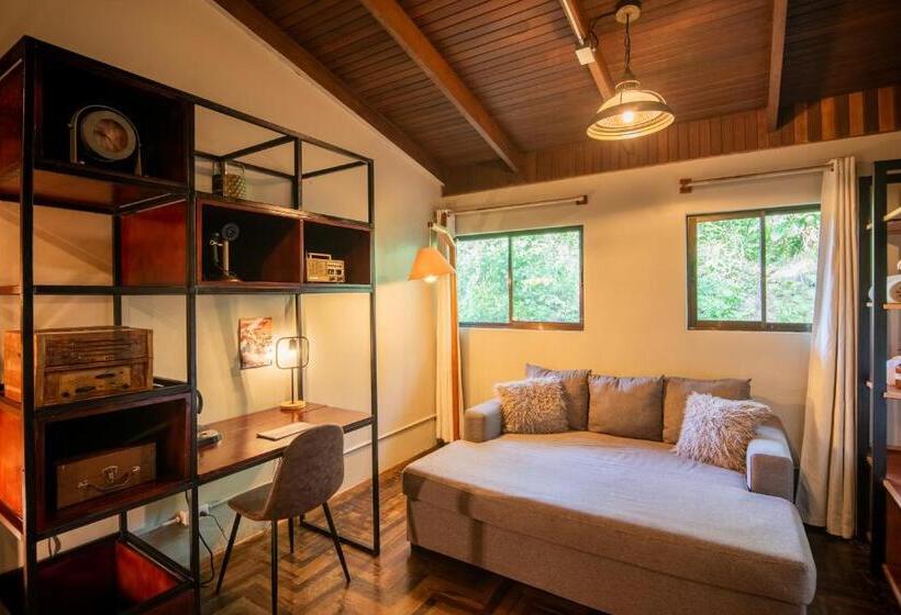 Fotos del hotel Selina Monteverde:  49