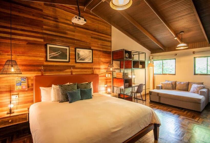 Fotos del hotel Selina Monteverde:  47