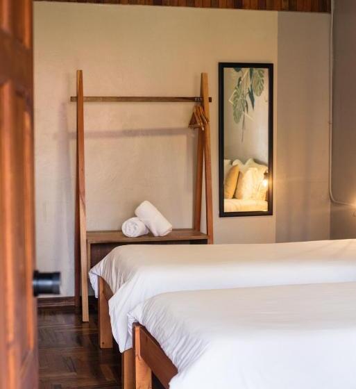 Fotos del hotel Selina Monteverde:  44