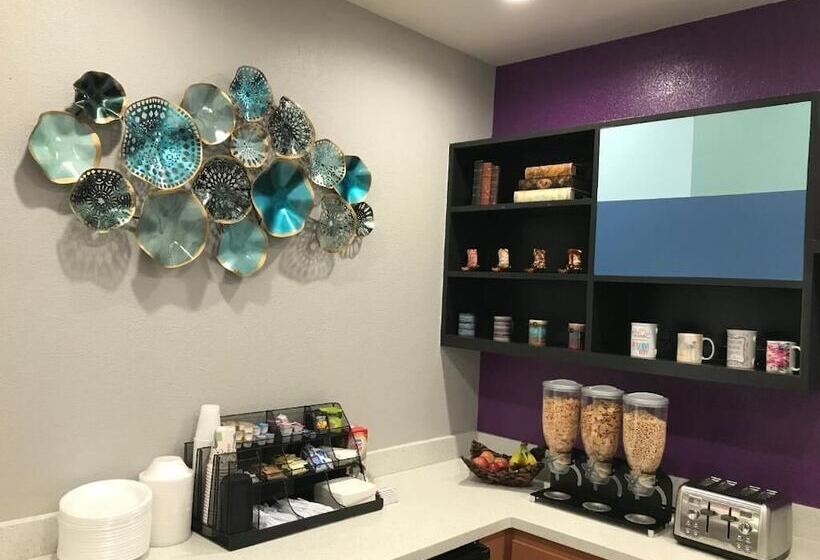 Fotos del hotel The Residency Suites:  13