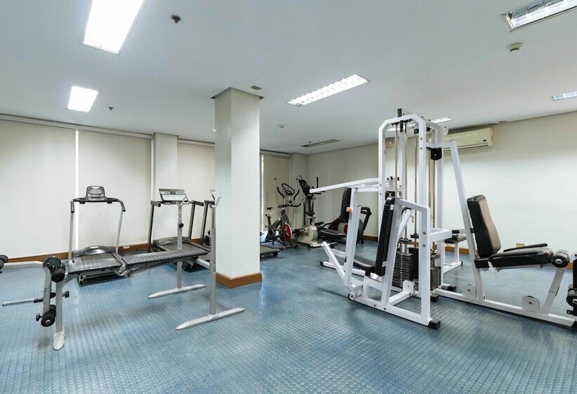 Fotos del hotel Reddoorz Plus Near Vito Cruz Manila:  12