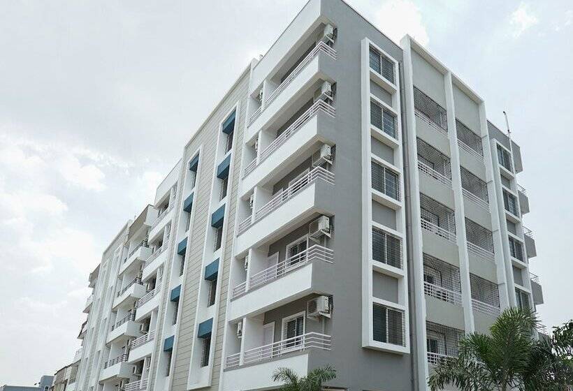 Fotos del hotel Oyo 12383 Hotel Twin Towers 1:  4