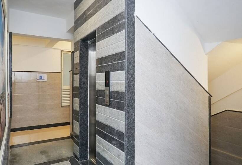 Fotos del hotel Oyo 12383 Hotel Twin Towers 1:  18