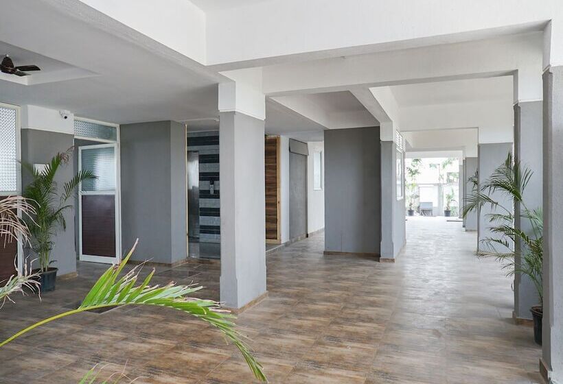 Fotos del hotel Oyo 12383 Hotel Twin Towers 1:  17