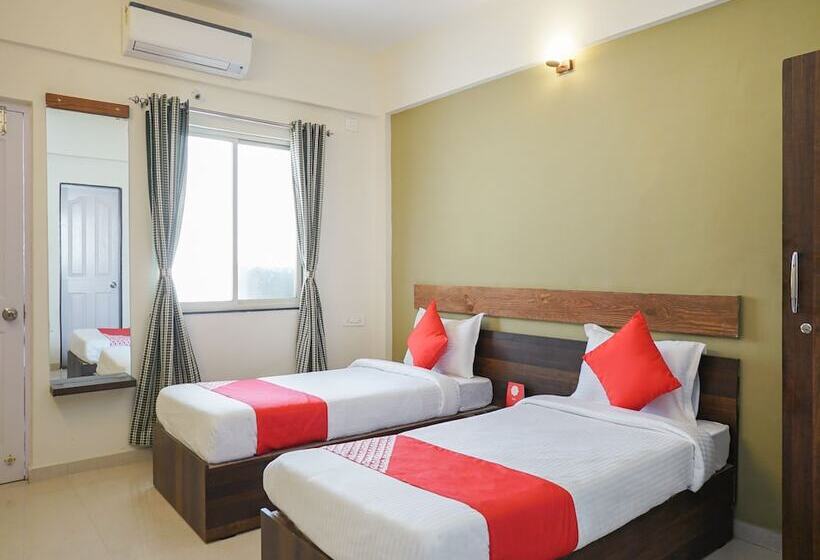 Fotos del hotel Oyo 12383 Hotel Twin Towers 1:  10