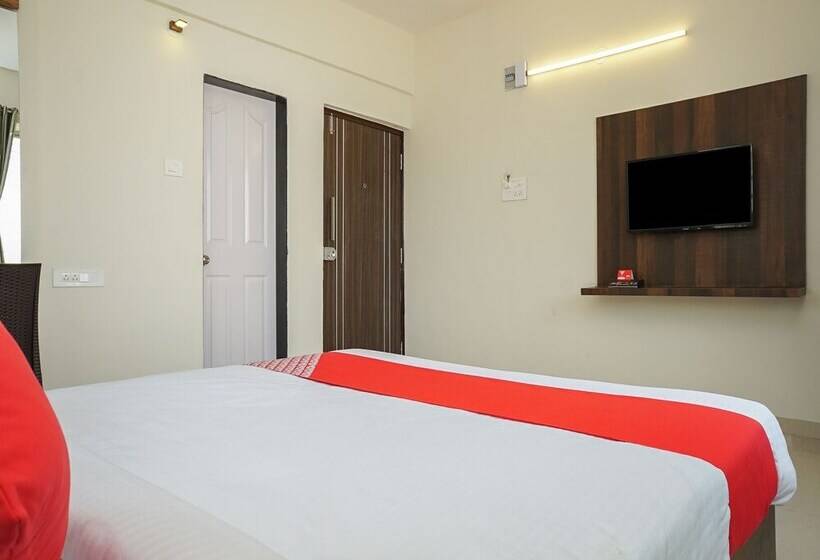 Fotos del hotel Oyo 12383 Hotel Twin Towers 1:  8