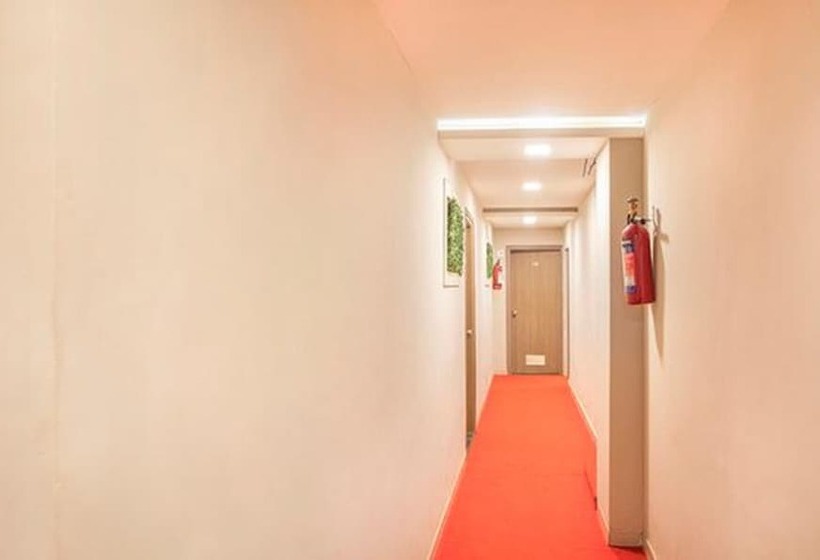 Fotos del hotel Fabexpress Silver Lake:  3