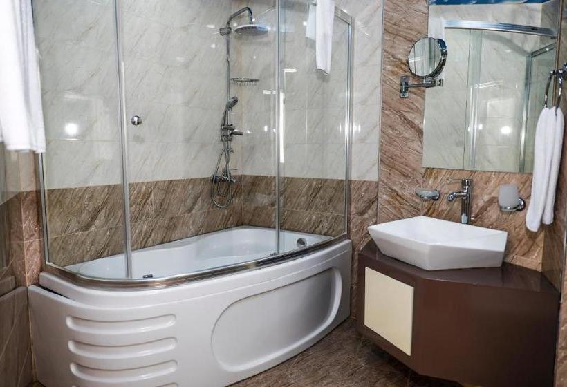 Fotos del hotel Malakhan:  8