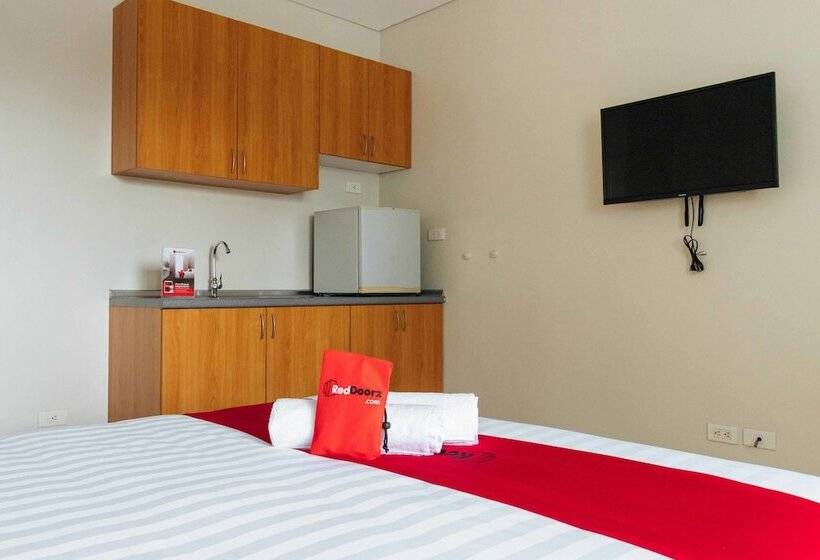 Fotos del hotel Reddoorz Plus Near Capitol Commons:  14