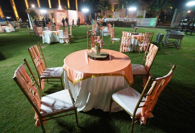 Fotos del hotel Stardom Resort Jaipur:  14