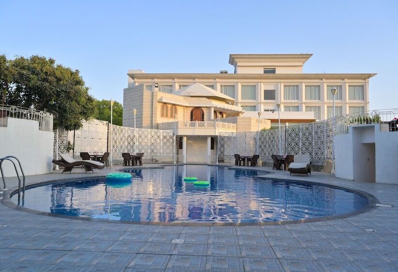 Fotos del hotel Stardom Resort Jaipur:  23