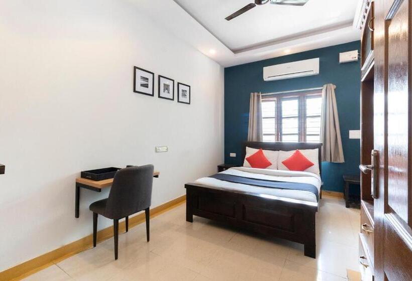 Fotos del hotel Capital O 70156 Victorian Comforts:  17