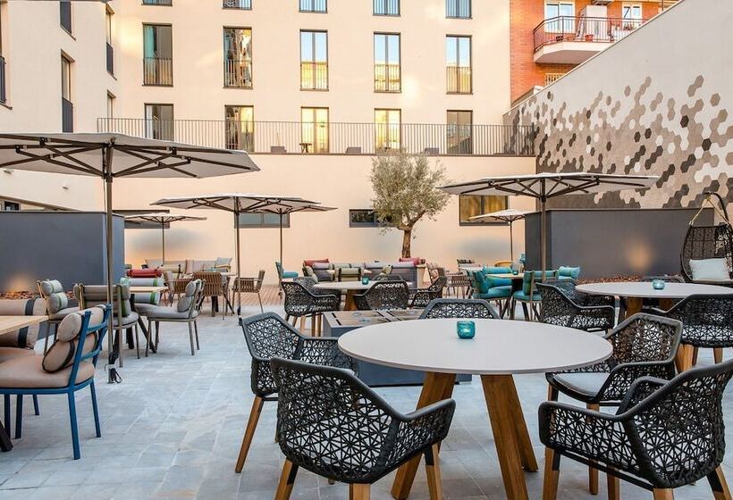 Fotos del hotel Motel One Barcelona-ciutadella:  2