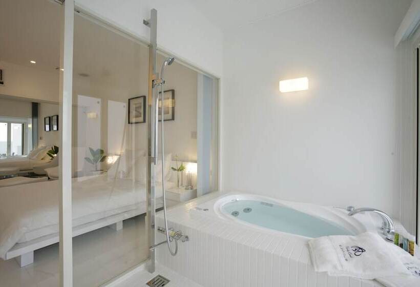 Fotos del hotel Windy Earth Silent Club:  9