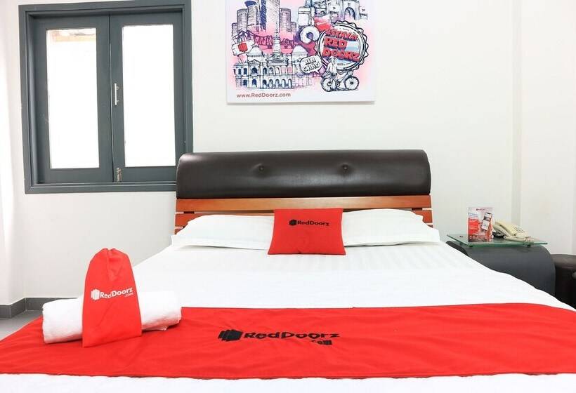 Fotos del hotel Reddoorz Near Gia Dinh Church:  14