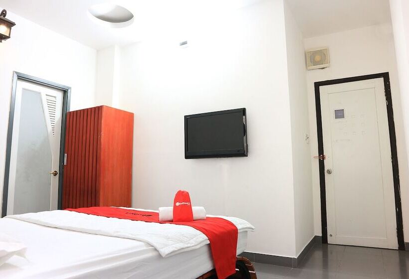 Fotos del hotel Reddoorz Near Gia Dinh Church:  16