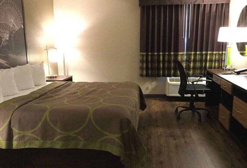 Super 8 By Wyndham South Holland