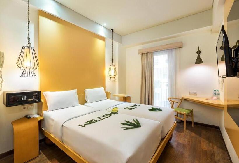 Fotos del hotel Zen Rooms Legian Werkudara:  15