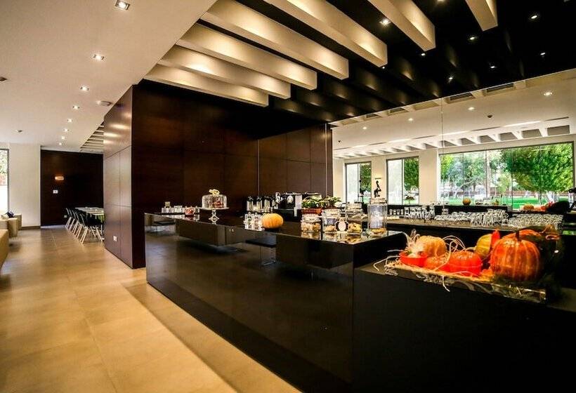 Fotos del hotel M Executive  & Residence:  18