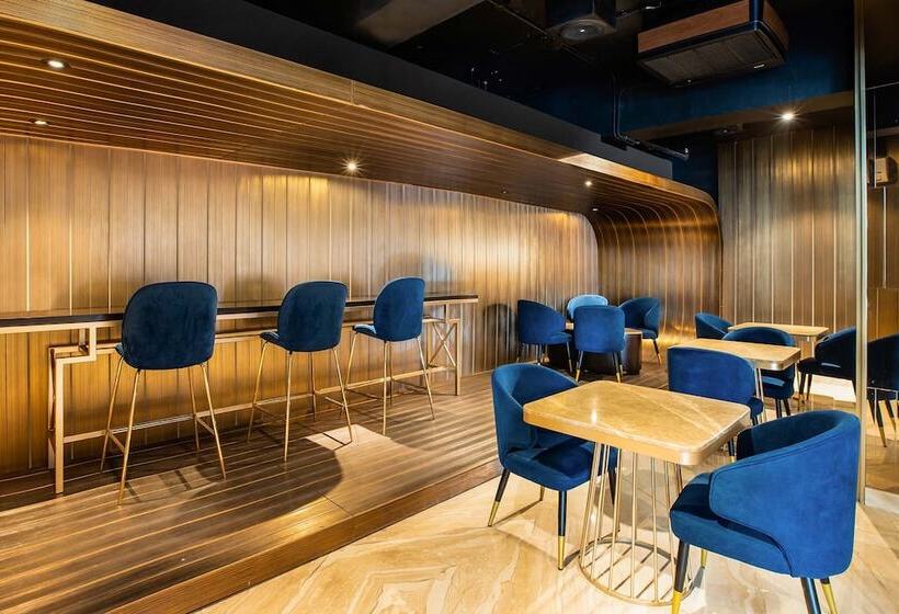 Fotos del hotel Grand Dafam Surabaya:  25