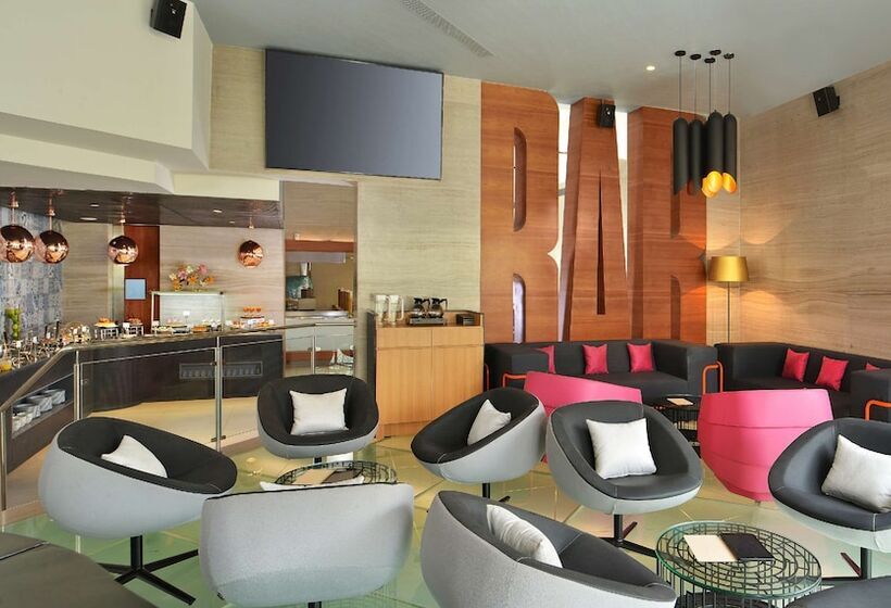 Fotos del hotel Radisson Bengaluru City Center:  8