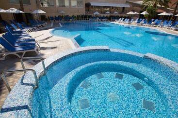 Crowne Plaza Amman, An Ihg