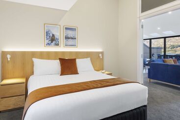 Hotel Oaks Queenstown Shores Resort