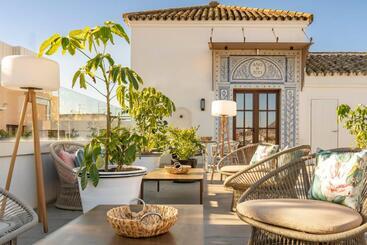 Vincci Molviedro Suites Apartments - Sevilla