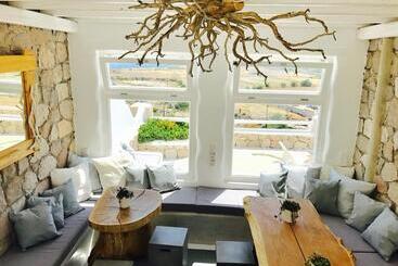 Milo Milo Suites - Milos