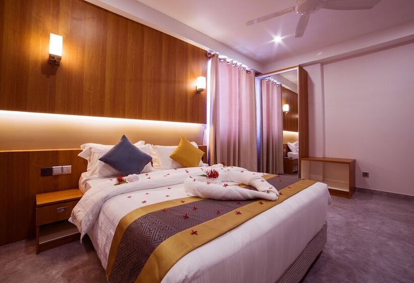 Fotos del hotel Kuredhi Beach Inn:  2