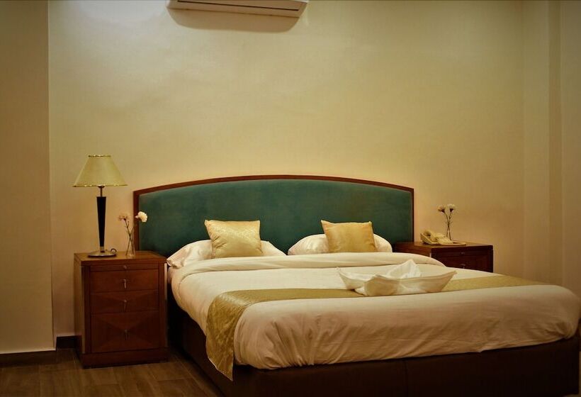 Fotos del hotel Merryland:  5