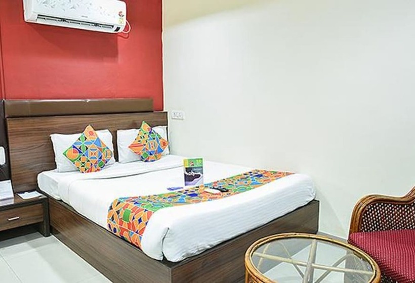 Fotos del hotel Fab Royal Residency Ii:  25