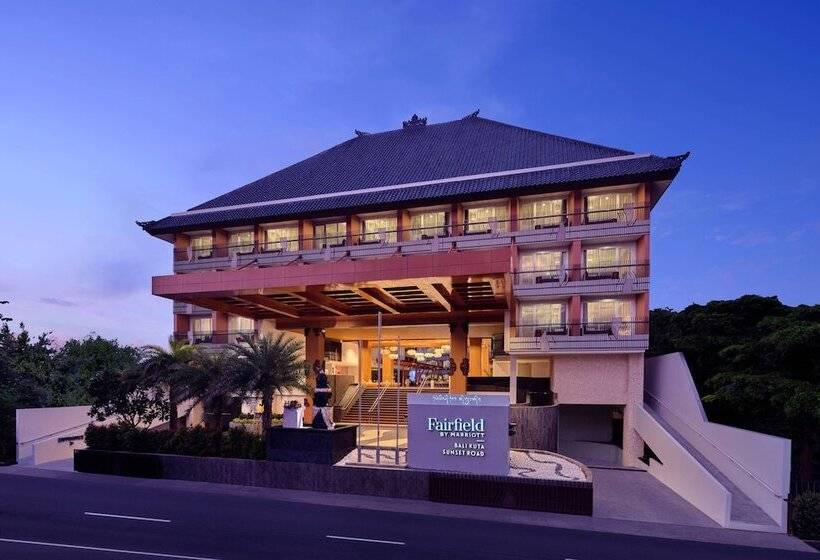 Fotos del hotel Fairfield By Marriott Bali Kuta Sunset Road:  7