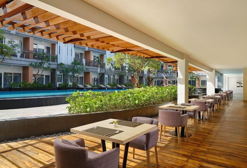 Fotos del hotel Fairfield By Marriott Bali Kuta Sunset Road:  6