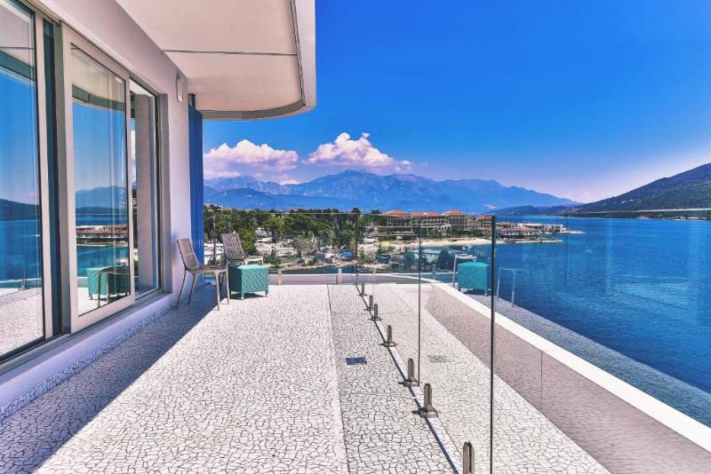 Fotos del hotel Carine  Kumbor:  11