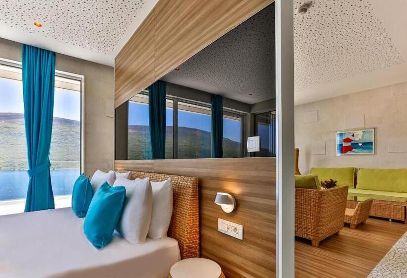 Fotos del hotel Carine  Kumbor:  17