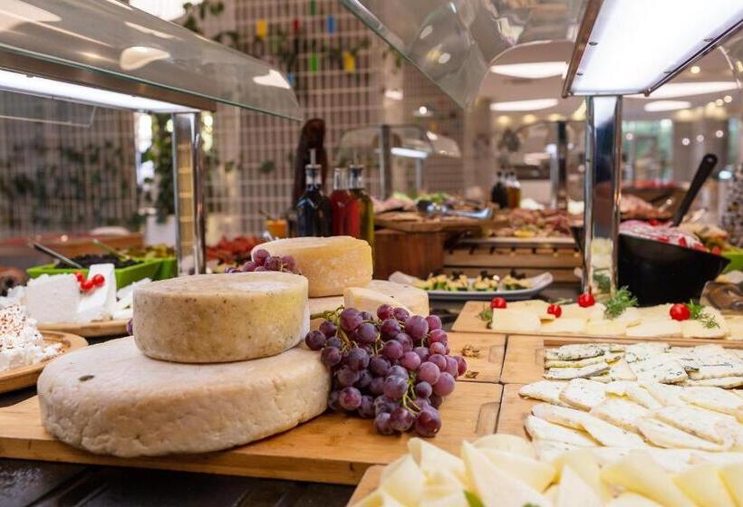 Fotos del hotel Carine  Kumbor:  13