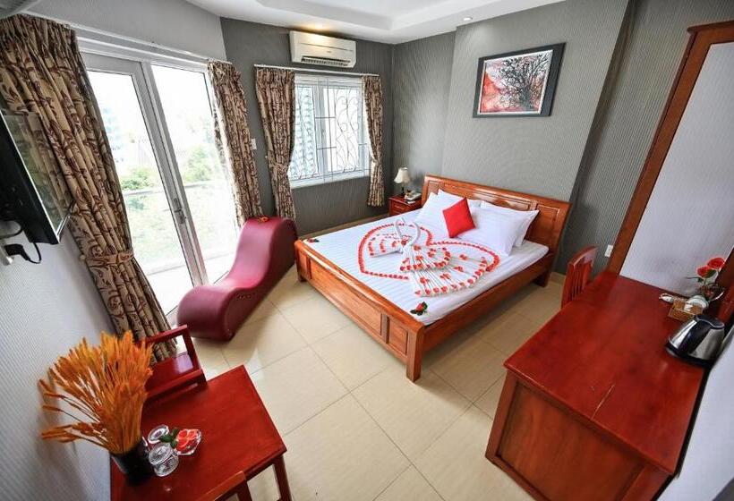 Fotos del hotel Reddoorz Plus Near Hoang Van Thu Park:  18
